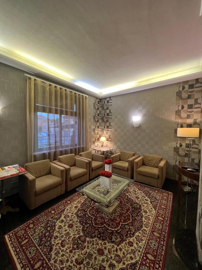 Hotel La Pace San Mauro Torinese Extérieur photo