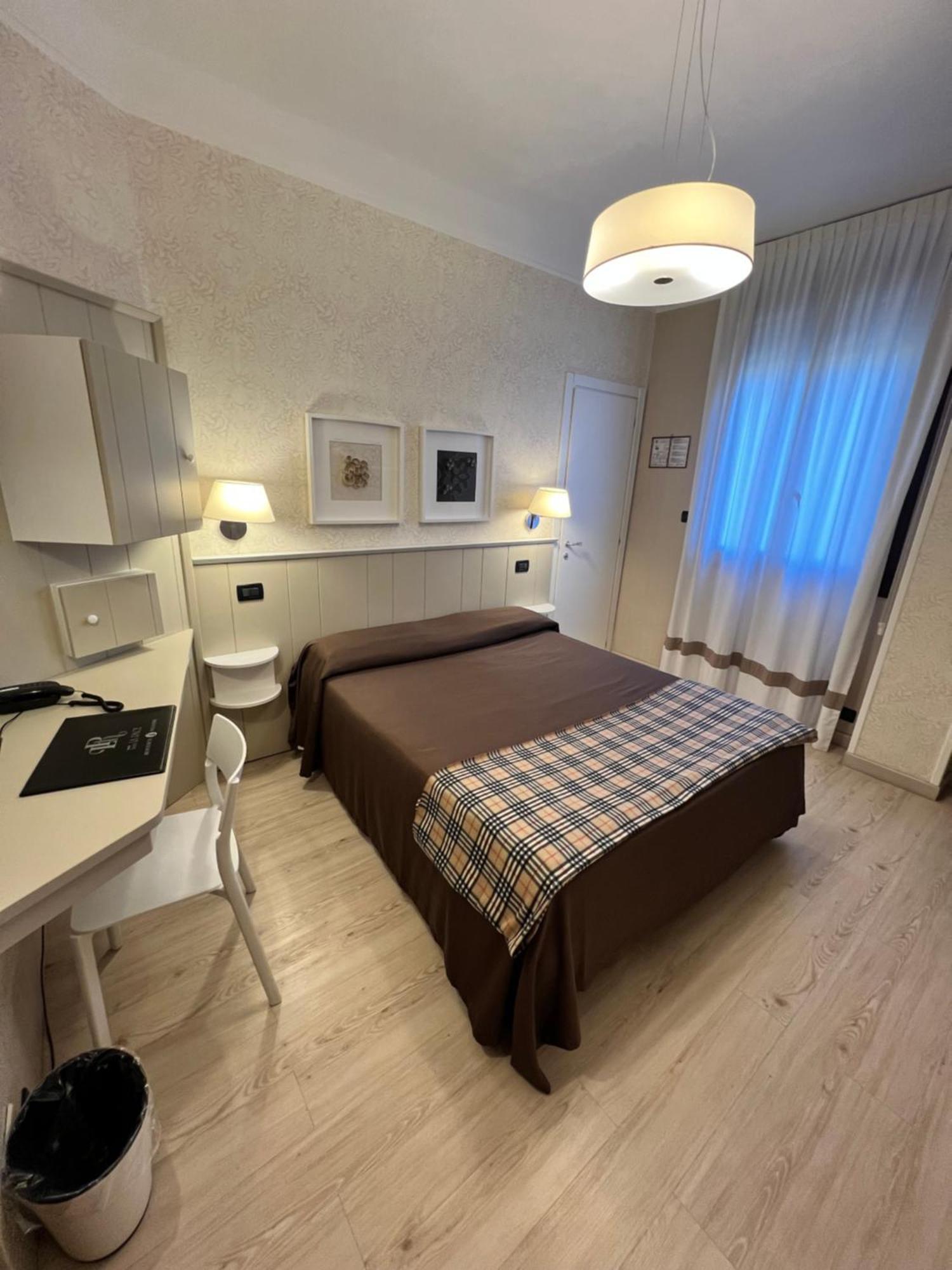 Hotel La Pace San Mauro Torinese Extérieur photo