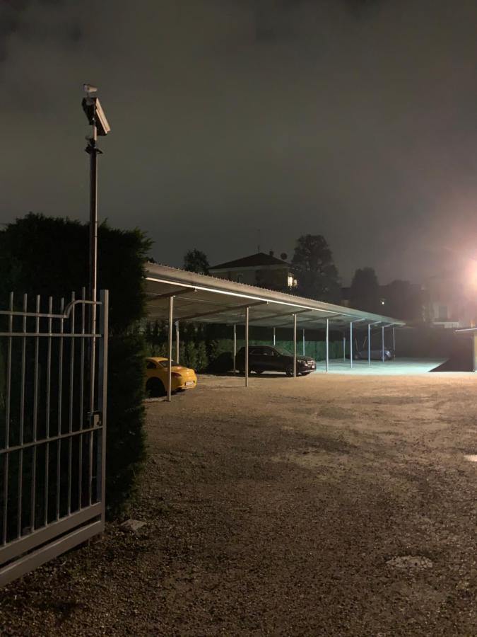 Hotel La Pace San Mauro Torinese Extérieur photo